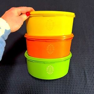 Vintage Tupperware set🎉